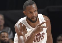 Играч на Кливланд с наградата за Най-добър защитник в НБА (видео)