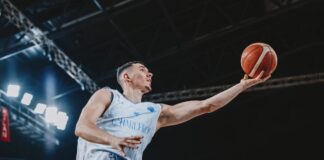 Минчев и Шарлероа с победа в първенството на Белгия и Нидерландия