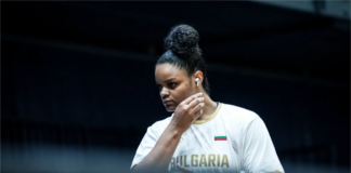 Кайла Хилсман продължава в Мексико