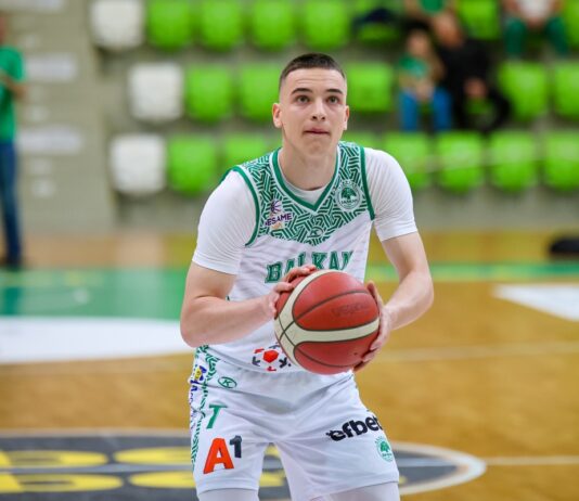 Голям Илиян Пищиков върна Балкан на победния път в плейофите на НБЛ (видео)