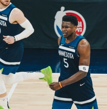 Антъни Едуардс похвали Джулиъс Рандъл