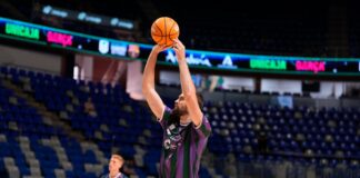 Дейвид Кравиш и Уникаха с поражение на 1/4-финалите в Испания