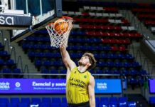 Костадинов и Тенерифе не успяха срещу Валенсия в Испания