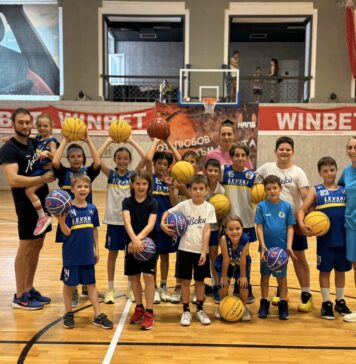 Десислава Ангелова посети тренировка на най-малките баскетболисти на Левски (СНИМКИ +ВИДЕО)