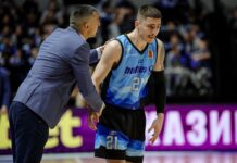 Локомотив се разбра с гард