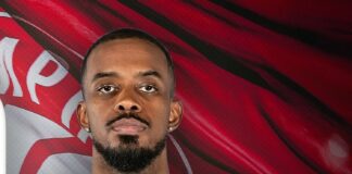 Армани Милано привлече Лоренцо Браун