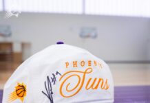 Финикс срещу Лейкърс по време на предсезонната си подготовка