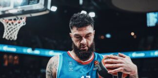 Анадолу Ефес остава без център до края на годината