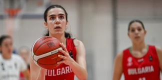 Още една българка продължава отвъд океана