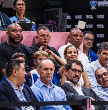 Док Ривърс за Гърция на европейското: Крада комбинации