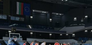 България със същите 12 играчи и срещу Нидерландия