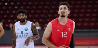 Борислав Младенов дебютира за Апоел при победа над Балкан в контрола