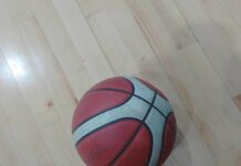 Спартак приема Шумен в сряда