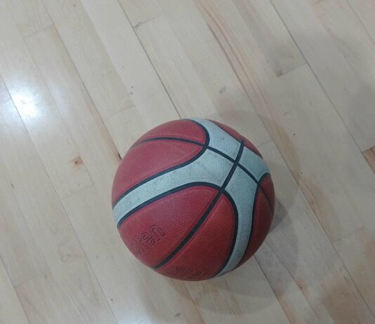 Спартак приема Шумен в сряда