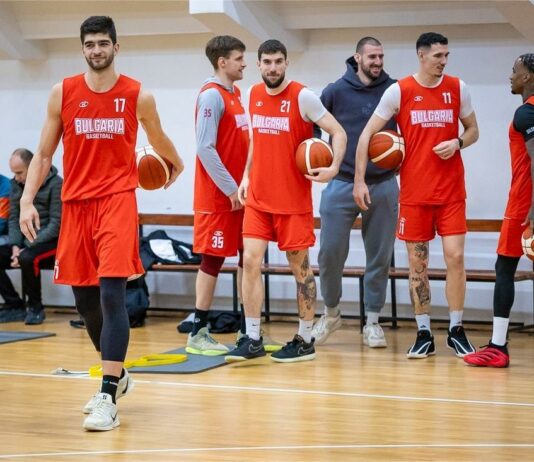 Националите стартираха тренировки в Ботевград