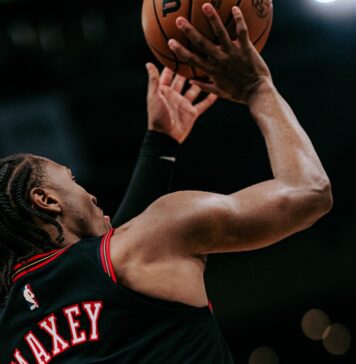 54 точки на Макси изстреляха Филаделфия до триумф срещу Милуоки (видео)