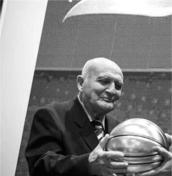 Отиде си легендата Иван Евстатиев