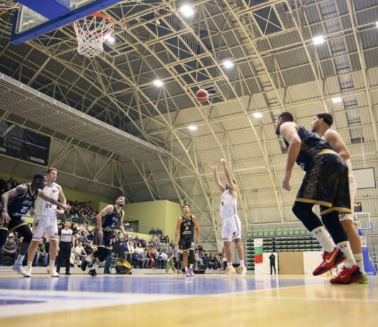 Локомотив се справи с Миньор 2015