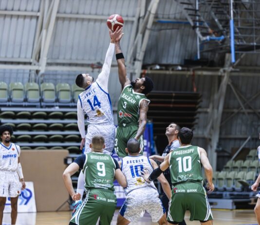 18 тройки за Балкан срещу Академик Бултекс 99