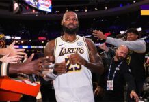 Лейкърс се справиха с Филаделфия (видео)