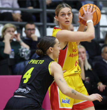 Борислава Христова даде тон на Атинайкос в дербито на върха в Гърция