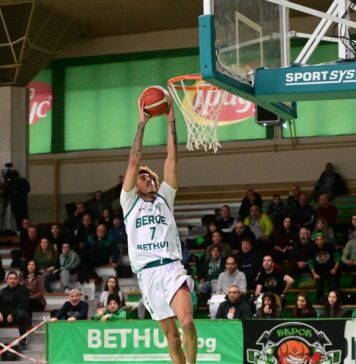 Берое се справи с Миньор 2015 у дома (видео)