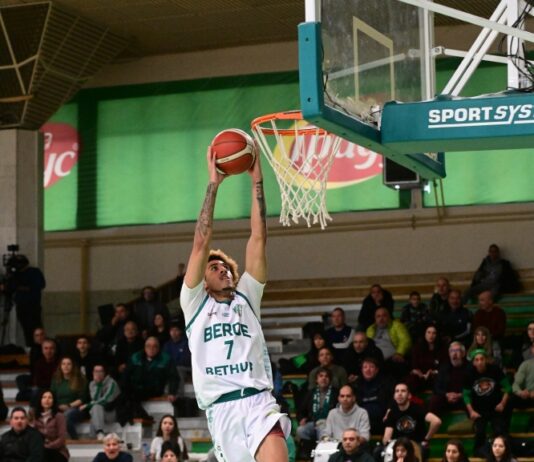 Берое се справи с Миньор 2015 у дома (видео)