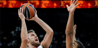 Везенков най-полезен за Олимпиакос срещу Анадолу Ефес (видео)