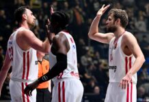 Везенков отново блести, Олимпиакос разгроми Партизан в Евролигата (видео)