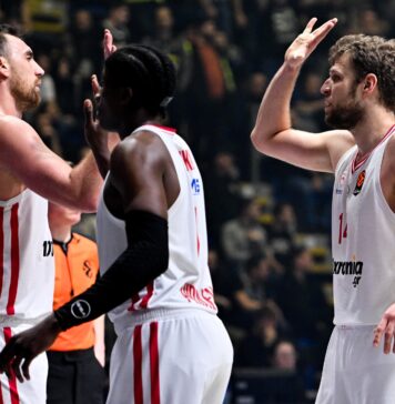 Везенков отново блести, Олимпиакос разгроми Партизан в Евролигата (видео)