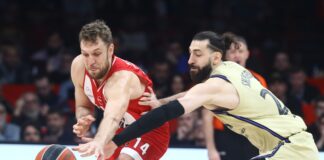 Дабъл-дабъл за Везенков, Олимпиакос срази Барселона (видео)