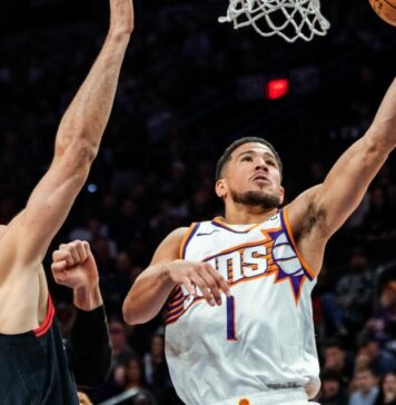 Финикс без Девин Букър за седмица