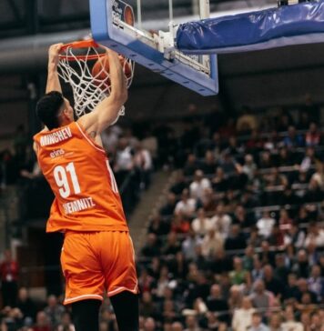 Йордан Минчев със силен мач, но не успя да спаси Кемниц в Германия