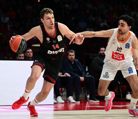 Везенков и Олимпиакос отметнаха още един съперник в Гърция