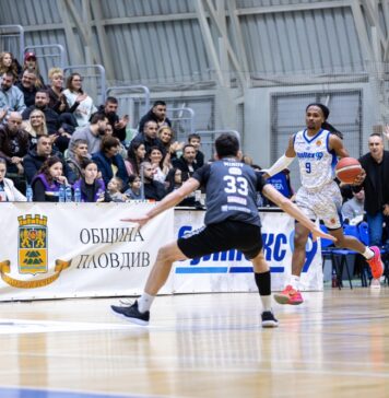 Люто пловдивско дерби: Академик Бултекс 99 си върна на Локомотив (видео)