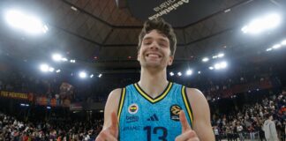 Фенербахче не се даде на Барса в края (видео)