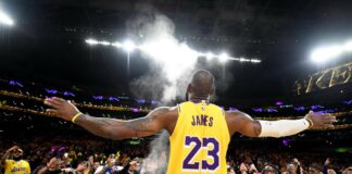 Леброн Джеймс мина границата от 43 000 точки в кариерата си, но Бостън развали празника му (видео)