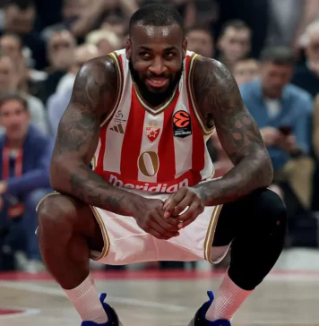 Коди Милър-Макинтайър с дабъл-дабъл срещу Фенербахче (видео)