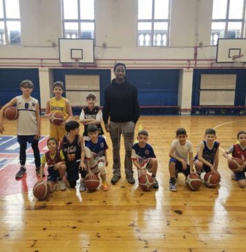 Дий Бост посети тренировка на малките баскетболисти на БУБА Баскетбол