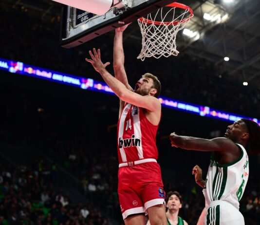 15 тройки свършиха работа на Везенков и Олимпиакос в дербито срещу ПАО