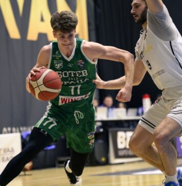 Победа за Ботев 2012 и две контузии в Локомотив