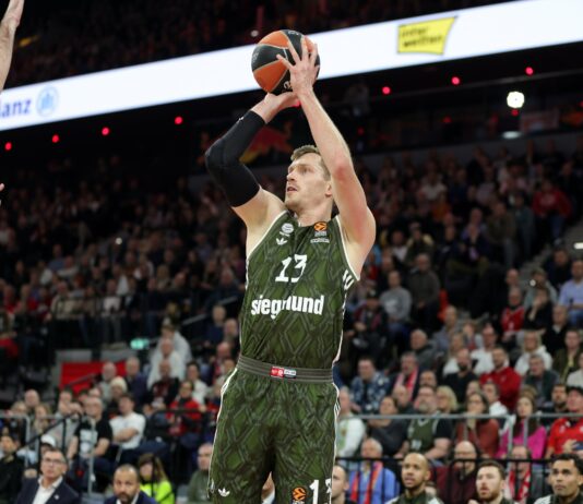 Андреас Обст остава в Байерн Мюнхен до 2029 г.