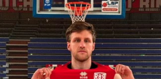 Иван Алипиев и Римини с трофей в Италия