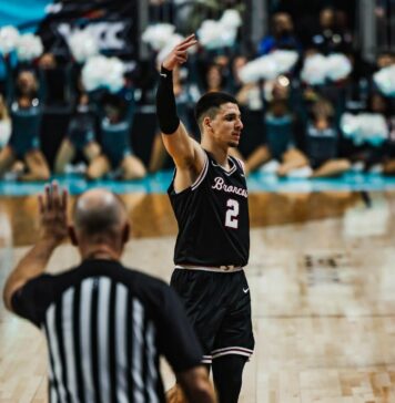 Гавалюгов и Санта Клара отстъпиха на Гонзага във финала на конференцията West Coast (видео)