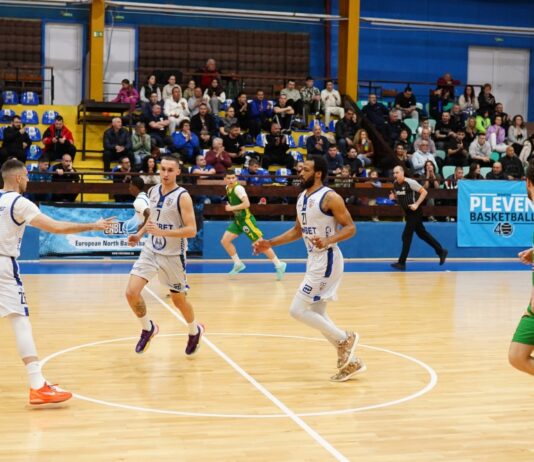 Убедителен Спартак срещу Шумен (видео)