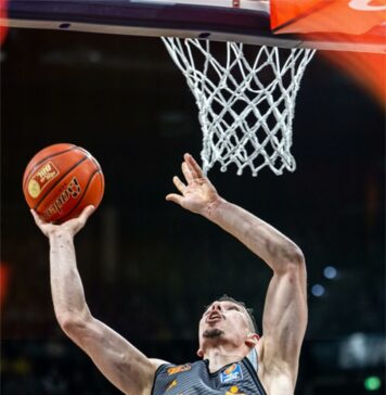 Минчев и Кемниц не успяха срещу лидера в Германия