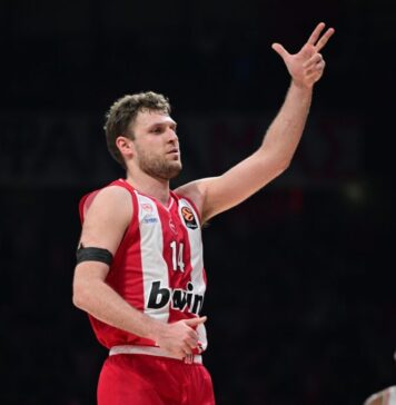 Александър Везенков отново на върха: Българинът сред най-добрите в Евролигата (видео)