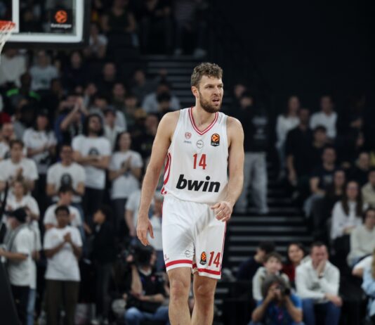 Везенков разби АСВЕЛ и качи Олимпиакос на върха в Евролигата (видео)