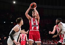 Везенков и Олимпиакос научиха съперника си в плейофите на Евролигата