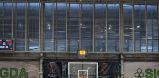 Миньор 2015 с благодарност към организацията на турнира за Купата на БФБ за юноши до 19 г.